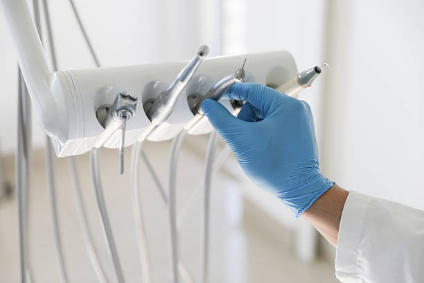 Professional Dental Crowns And Bridges technician working in Niles, IL